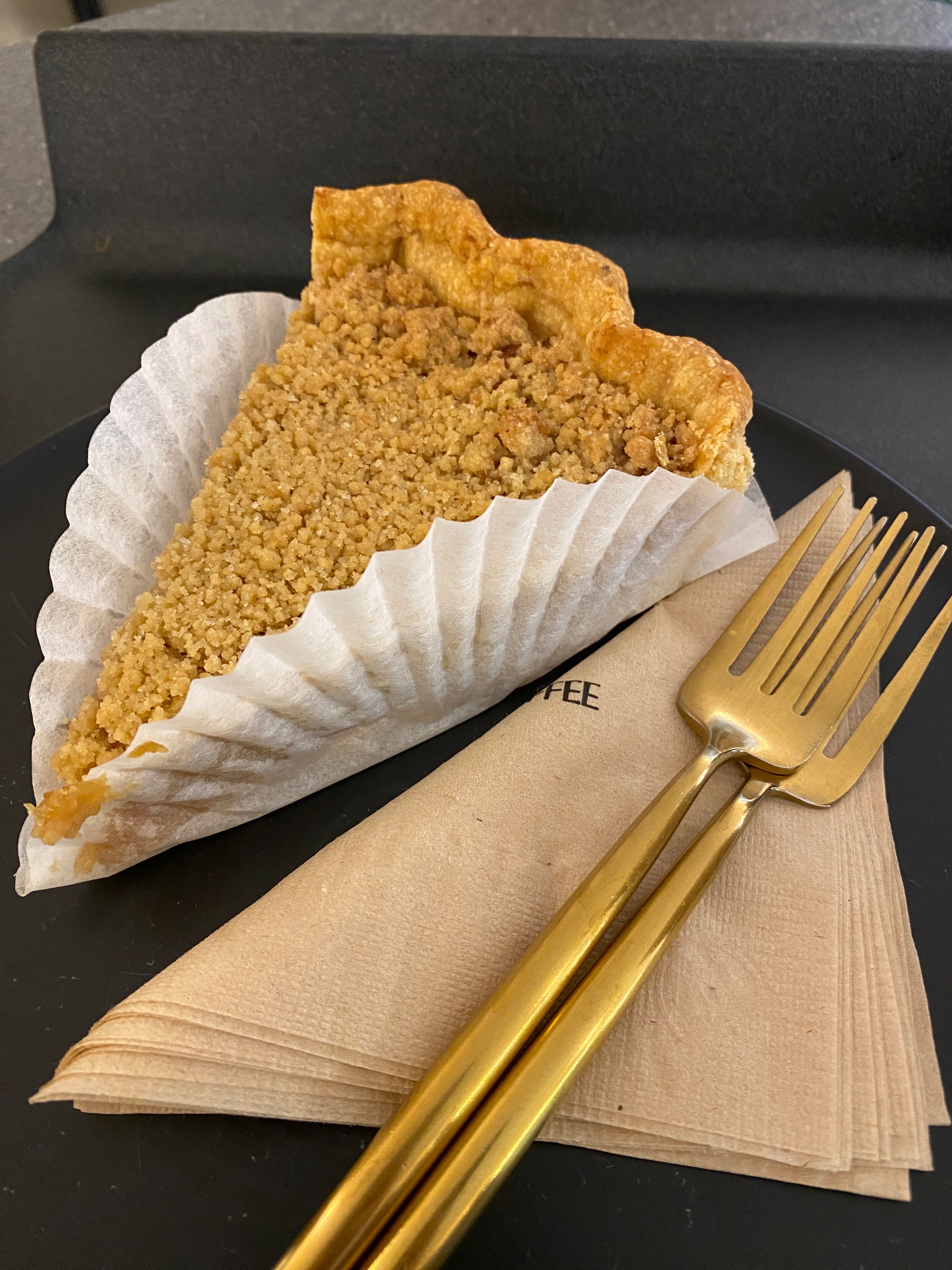 [가로수길 카페/신사 핫플 추천] 테일러커피_아직도 핫한 가로수길 카페