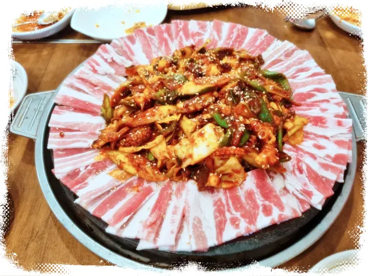 쭈삼 쭈꾸미삼겹살 쭈꾸미 전골 맛집 추천