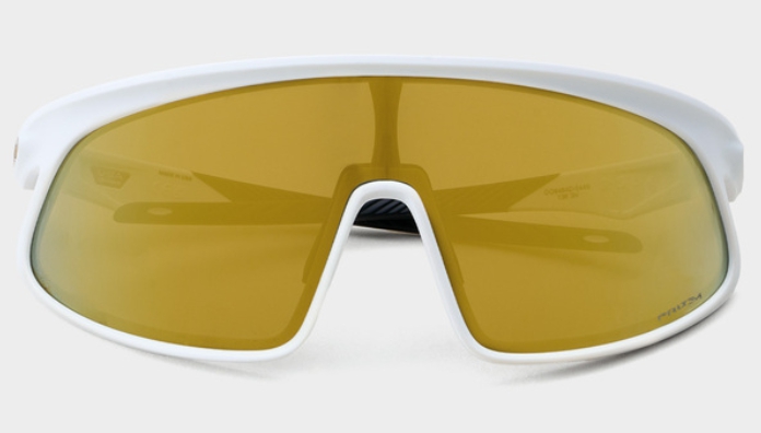 겨울 여행 시 필요한 선글라스