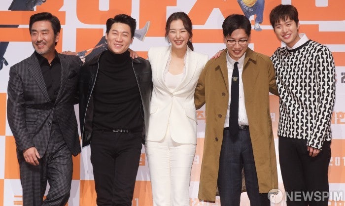 2025년 한국 코미디 영화의 변화와 사회풍자의 귀환 관련 사진