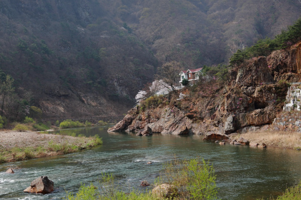 계곡에 관한 모습