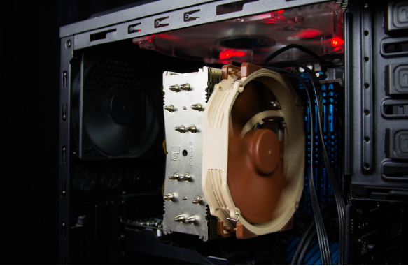 블루스크린 화면 하단에 표시된 중지 코드(Stop Code)를 확인하는 예시 이미지