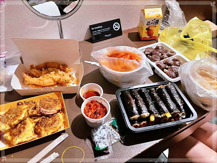 토밥 좋아, 토요일은 밥이 좋아 속초, 중앙시장 명태회 품은 꼬마김밥, 청어알 꼬마 김밥, 로제 떡볶이 맛집