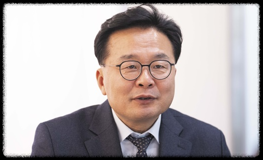 김우영 국회의원 프로필