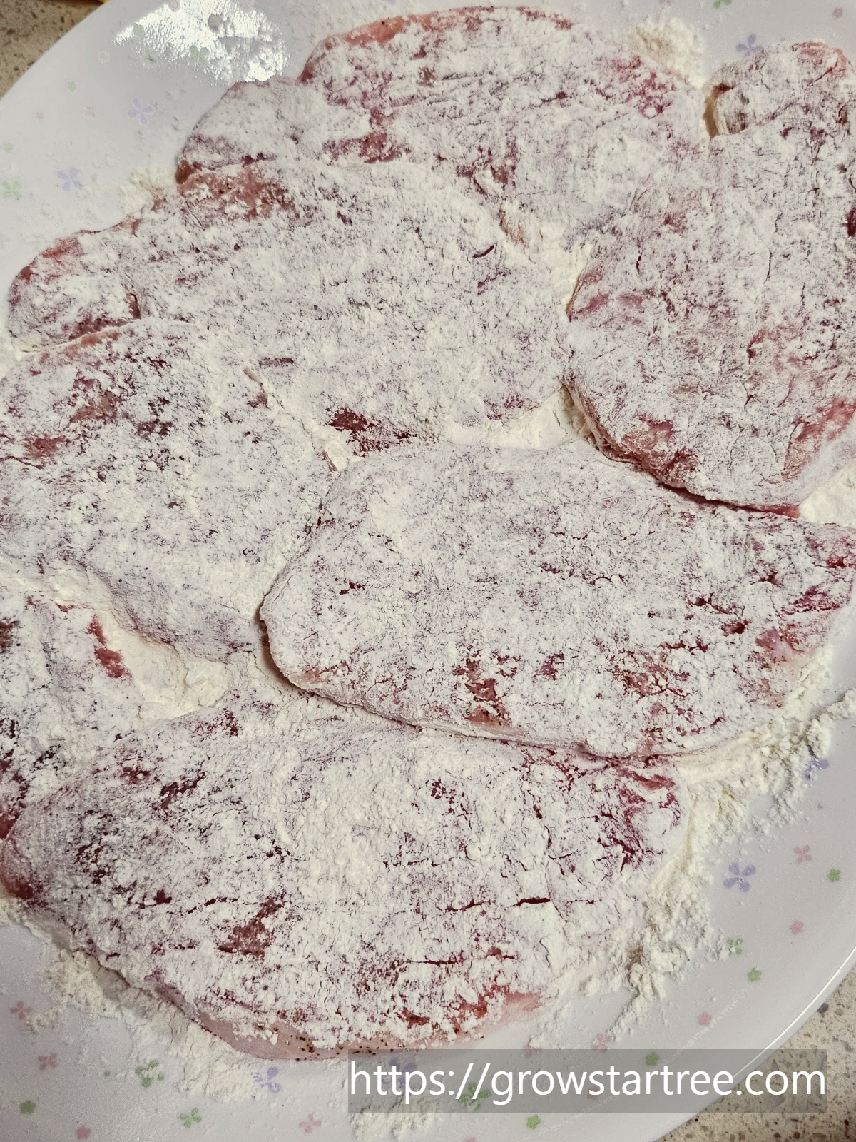 튀김가루 뿌린 돈까스용고기