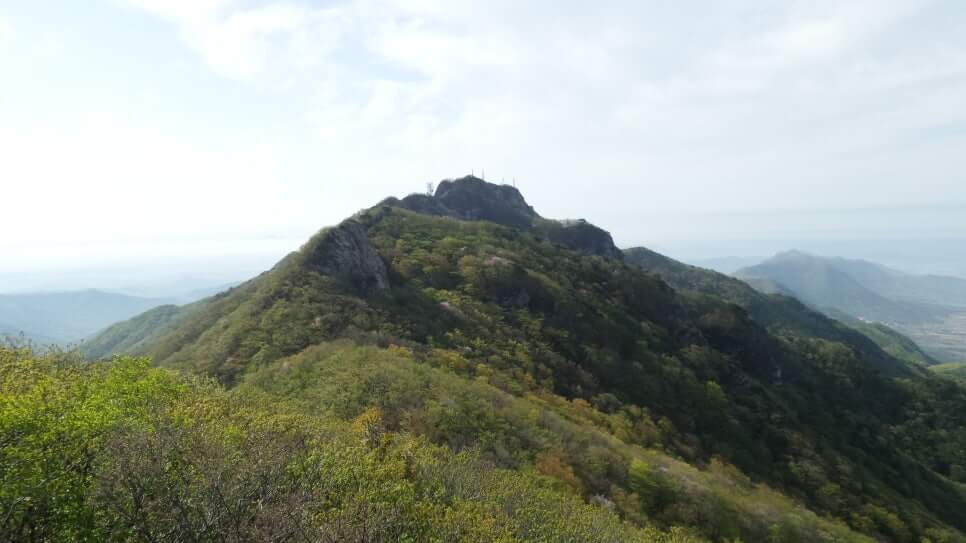 100대 명산 등산하기 서른일곱번째 공주 계룡산 신비와 전설의 봉우리 20여 개 봉우리 계곡 고찰이 어우러진 명산
