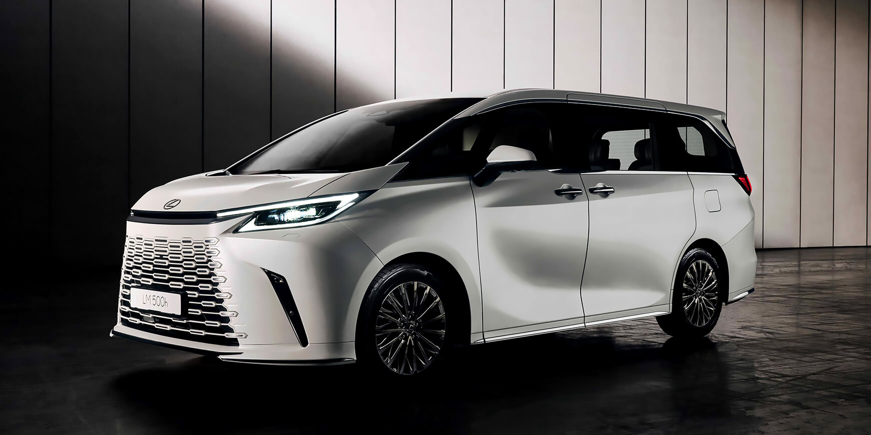 2025 렉서스 LM500h 하이브리드 미니밴의 특징과 모의 견적