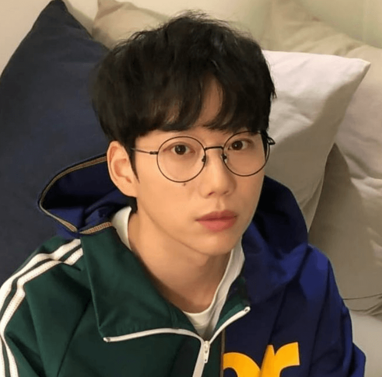 십센치 권정열