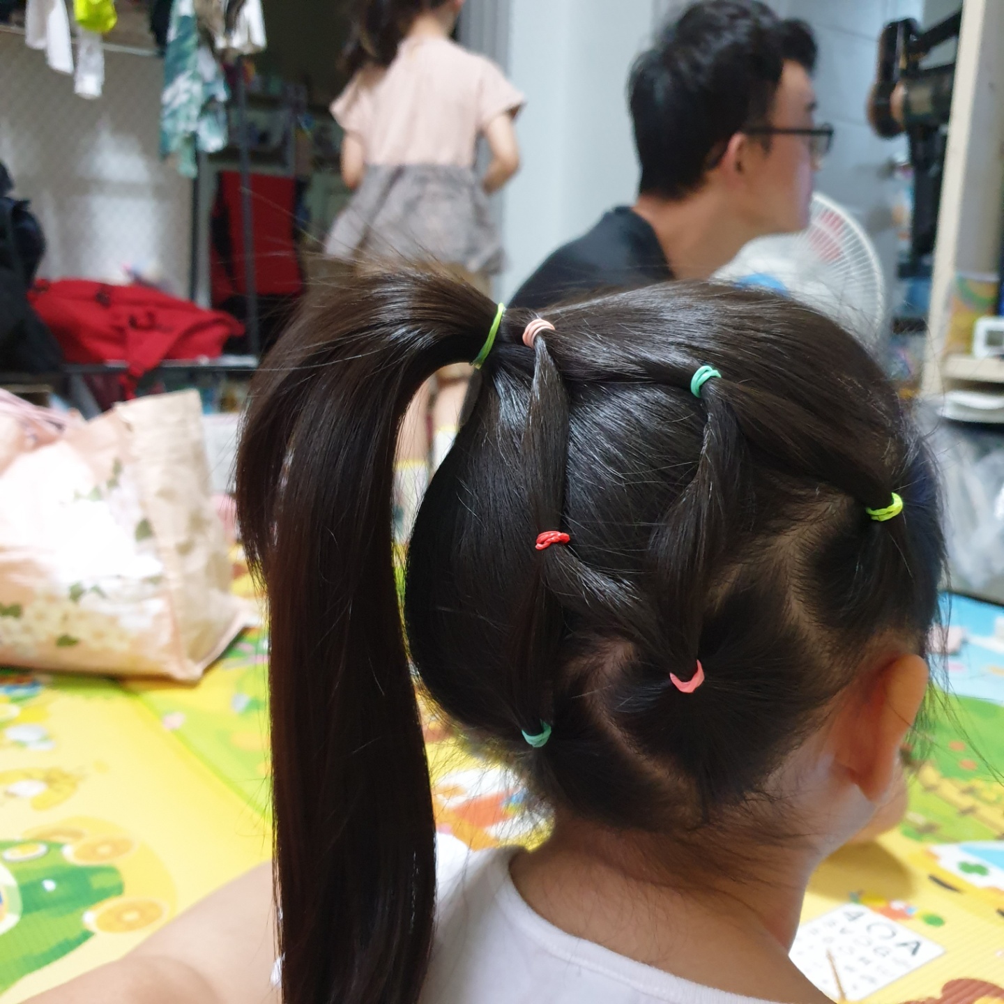 여자아이_머리_예쁘게_묶기