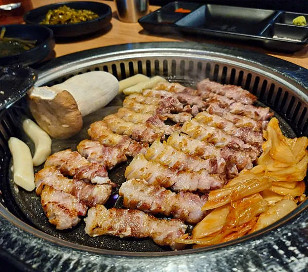 육일관