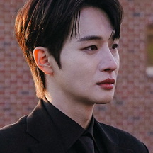 성스러운 아이돌