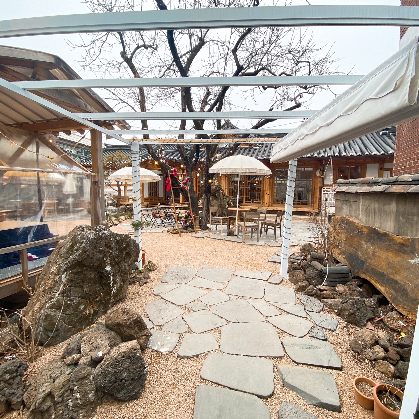 수원 화성 행궁 전통 한옥 카페 곶감말이 경안당