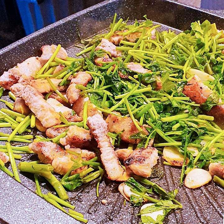 생방송오늘저녁 홍대 연남동 미나리 삼겹살 맛집 추천