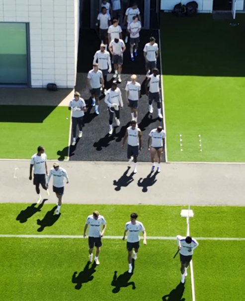 ํ ํธ๋ ํ๋ฆฌ์์ฆ ์ค๊ณ