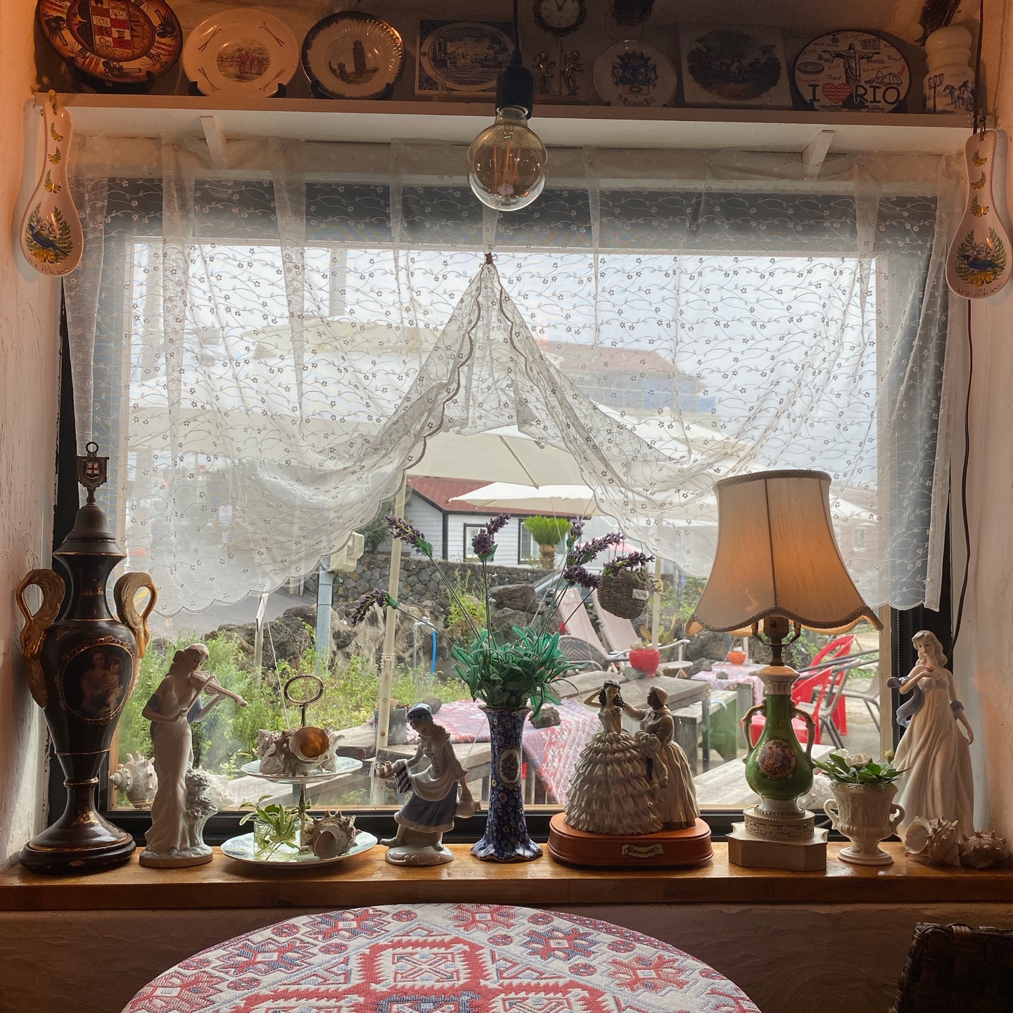 제주 한림 협재포구 협재해수욕장 카페 뚜이 cafe tui 주차 추천 리뷰 플랫화이트 뉴질랜드 고려대 카페