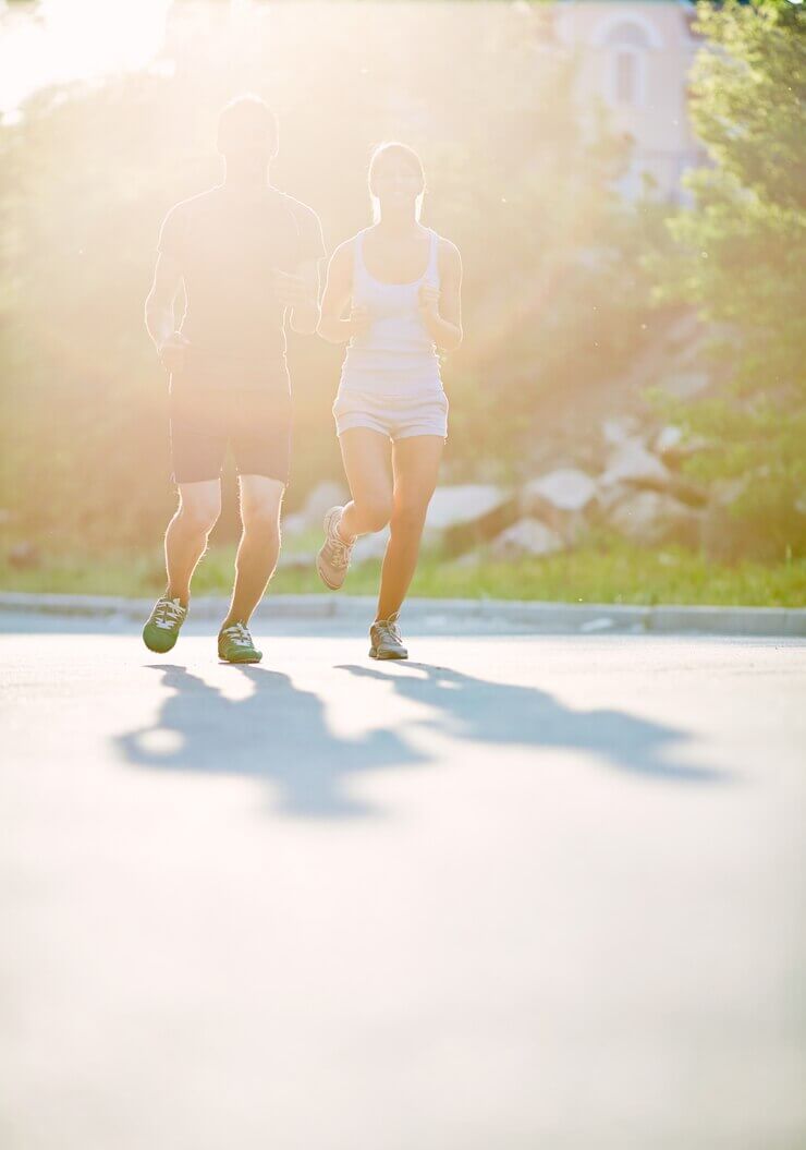 아침 운동 vs. 저녁 운동: 언제 하는 게 더 효과적일까?