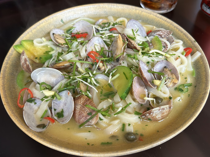 성수동 퓨전 한식 '아웃오브오더'