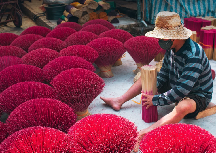 100세 시대, 은퇴 없는 직업이 뜬다!나이와 상관없이 계속할 수 있는 직업과 그 이유