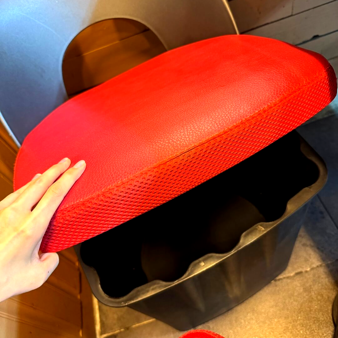 모란 계화정 의자 수납 공간