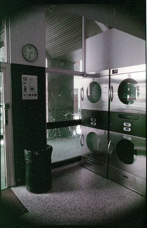 동네 빨래방 자동화 기계의 유지보수 비용과 고장 패턴 분석