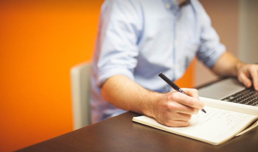 사무실 작업 이미지