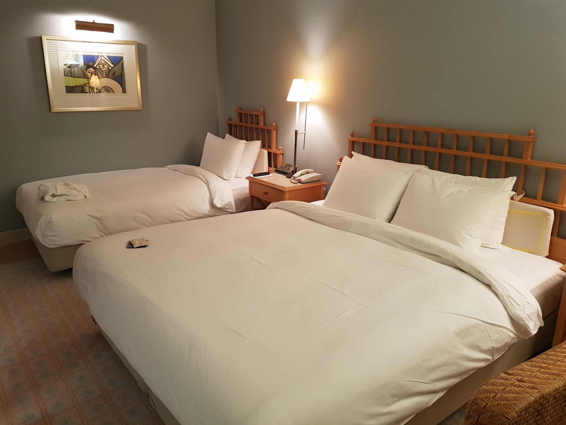 신라호텔 객실 내부 사진