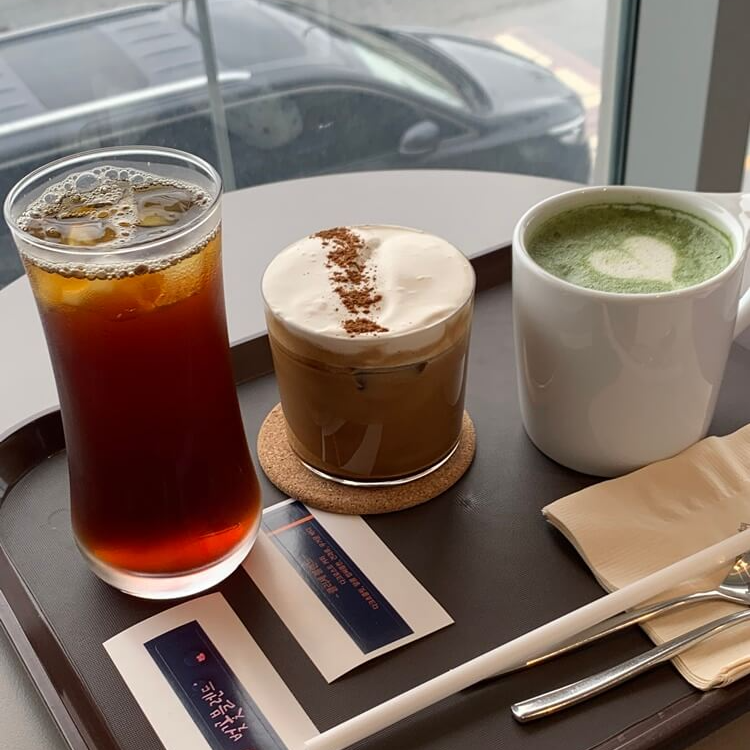 아라비카커피로스터스 음료들