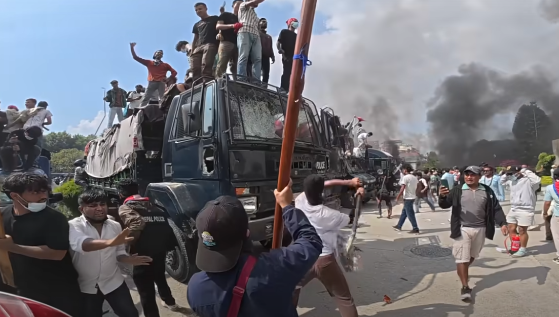 네팔 청년 봉기: SNS, 부패, 그리고 변화에 대한 요구