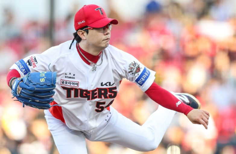 양현종, KIA 타이거즈와 2+1년 45억 FA 계약 체결