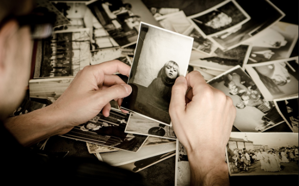 기억을 기반으로 한 레트로 여행: 과거 여행지의 재현