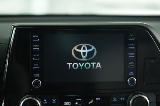 도요타 하이랜더 내부 디자인