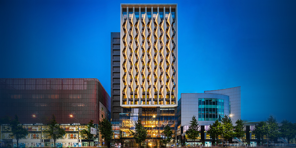 머큐어 앰배서더 서울 홍대 슈페리어 디럭스 킹베드 룸 꼼꼼 후기