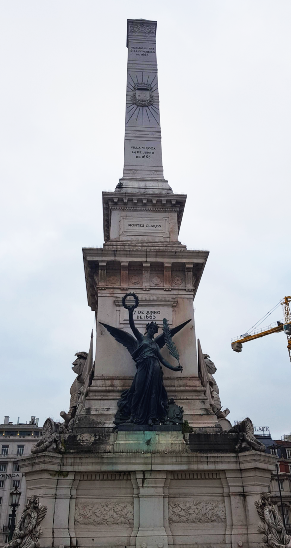 포르투갈 리스본 헤스타우라도레스 광장 동상