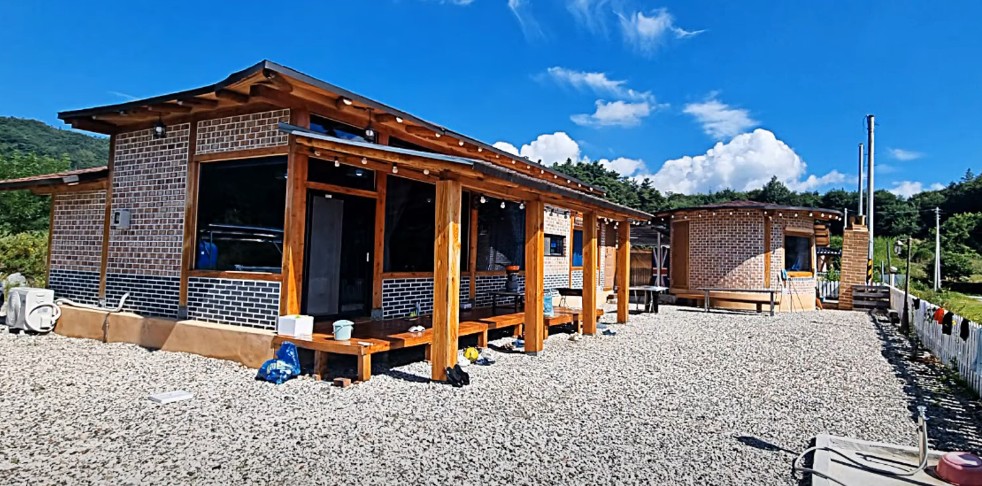 신축 전원주택 매매 급매물 - 경기 광주 신현동, 태안 근흥면, 밀양시 가곡동, 전북 진안군 진안읍