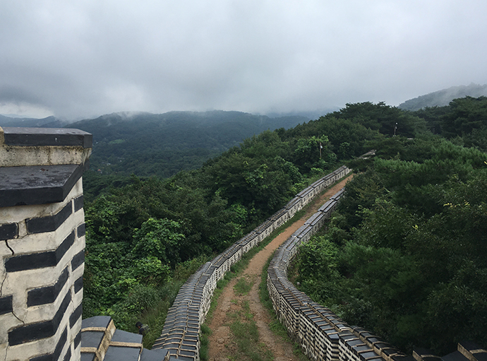 제5암문-성곽-너머-풍경2