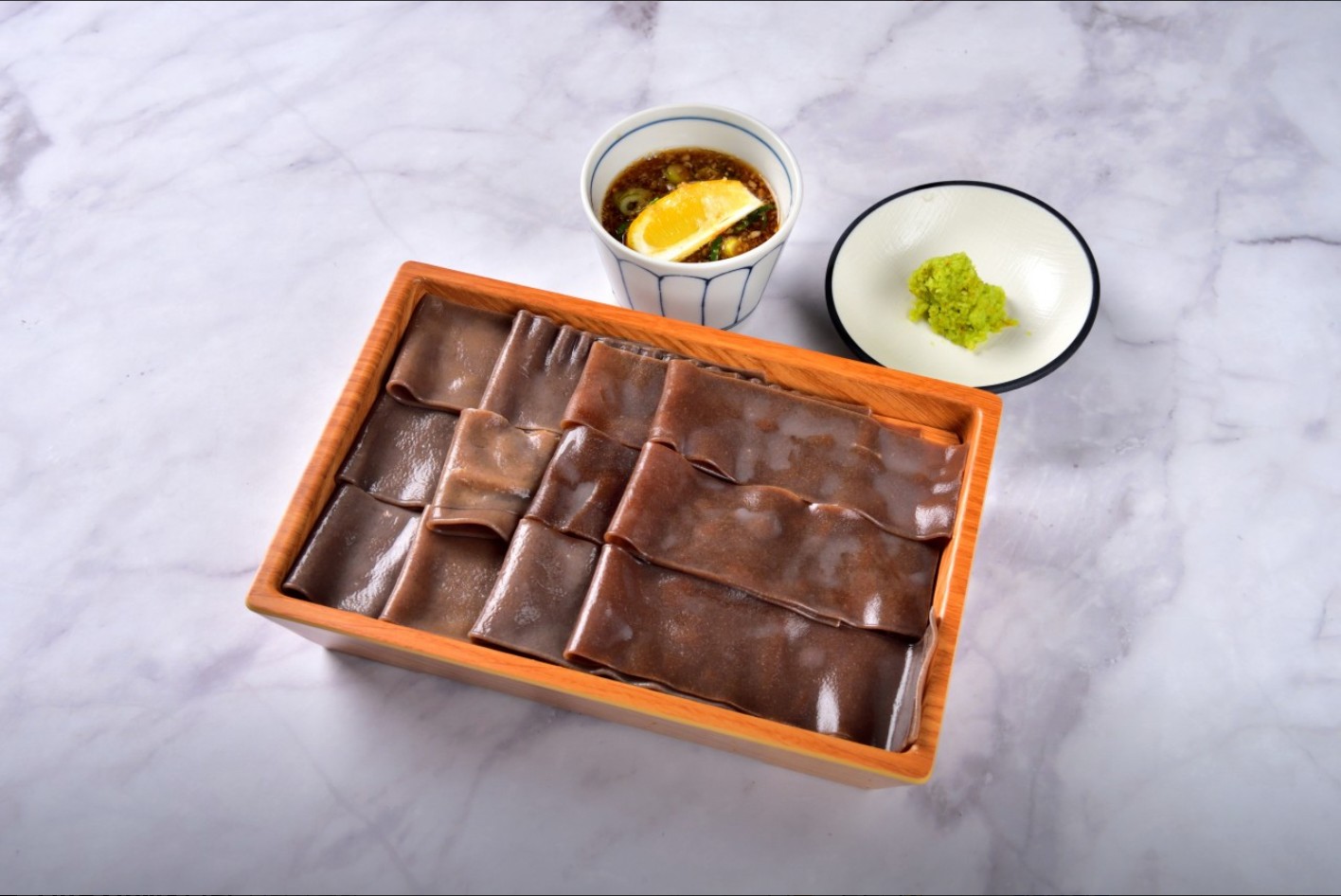 자가 제면과 독창적 메뉴로 유명한 신촌 소바연구소 리뷰