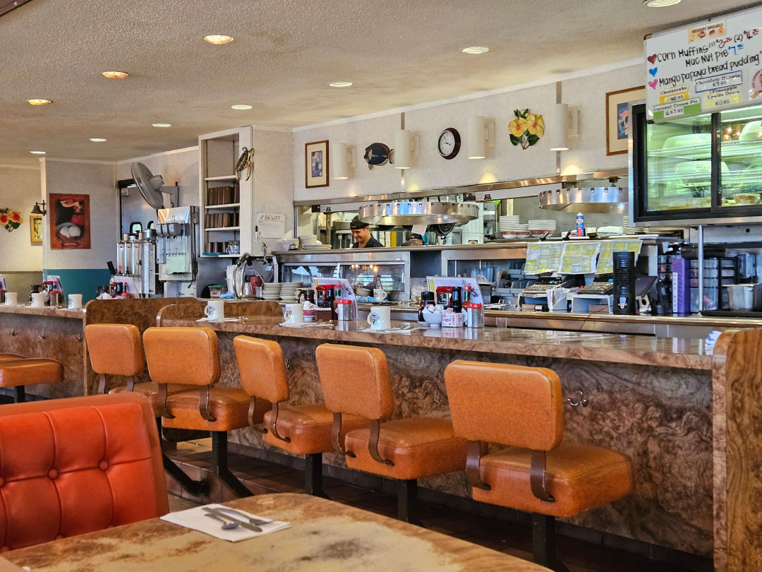 Ken's House of Pancakes 내부