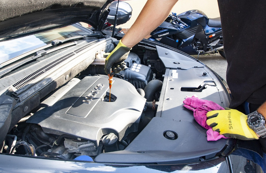 자동차 오일 교체 사진