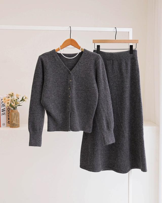 라이브 빌르 브이넥 니트 가디건 밴딩 롱 스커트 투피스 세트