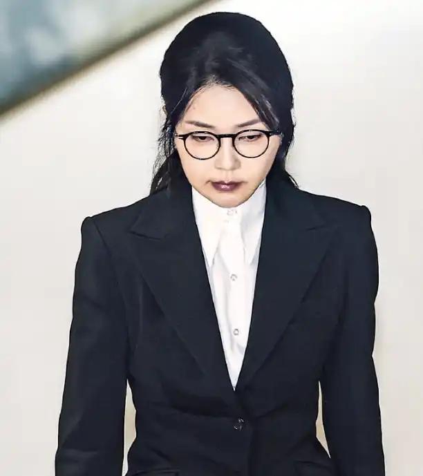 김건희 특검 조사 종료&amp;#44; 진술거부권 행사한 이유는?