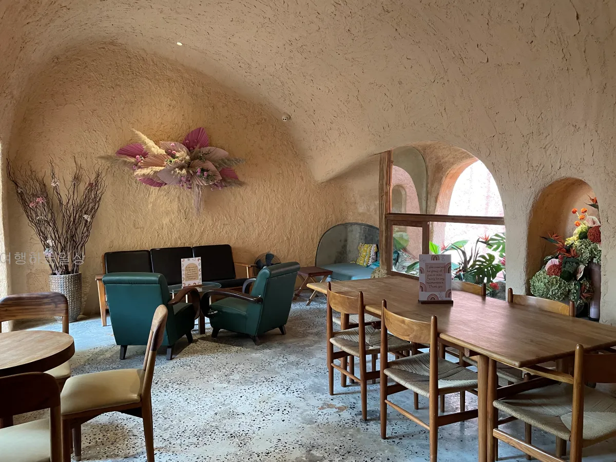 부모님이랑-나트랑-올라카페-포토존-코코넛커피-요거트-솔직후기