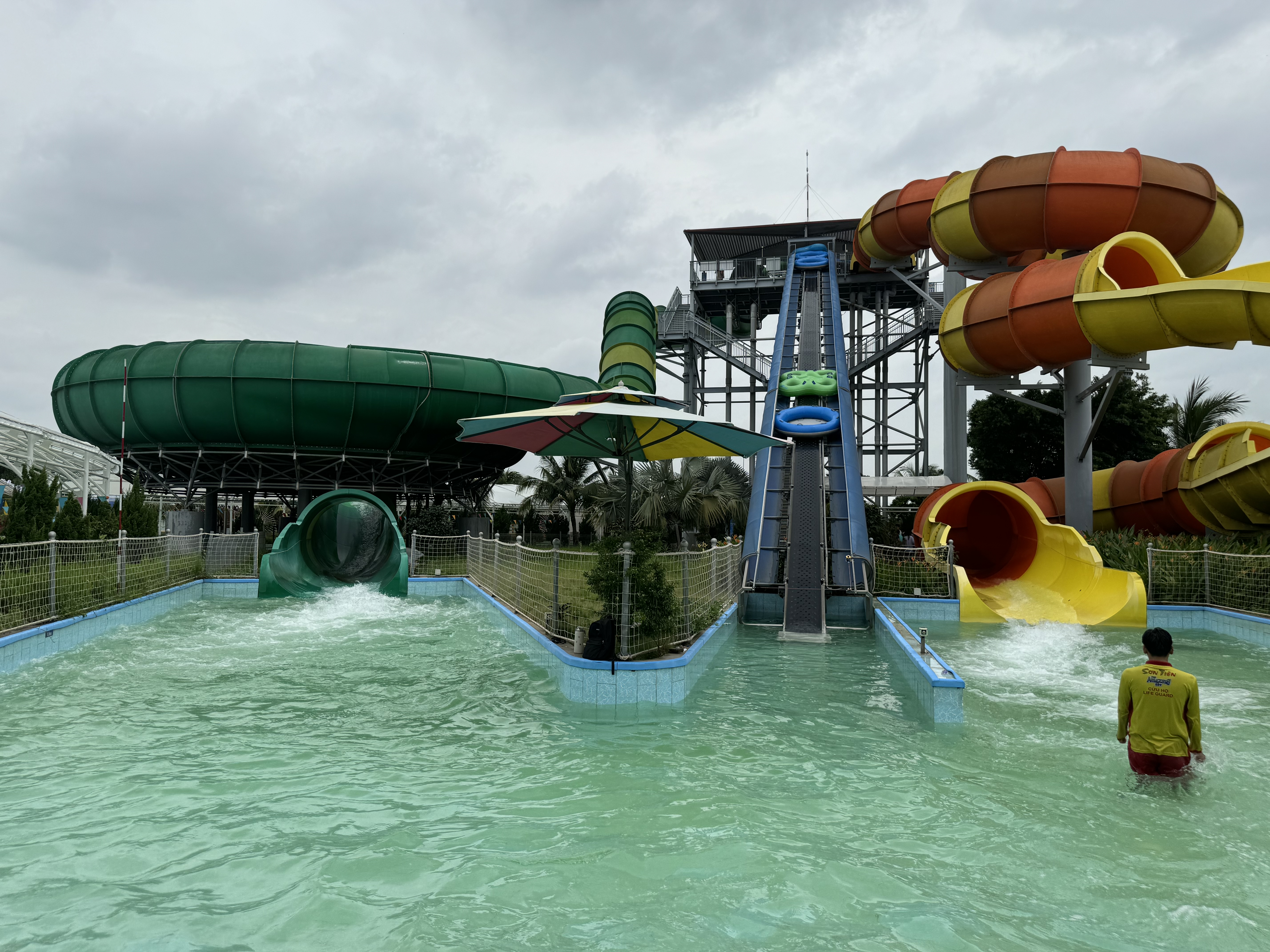 워터파크 어메이징베이(The Amazing Bay) 슬라이드