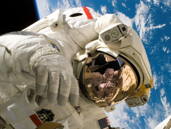 우주선 추진 원리