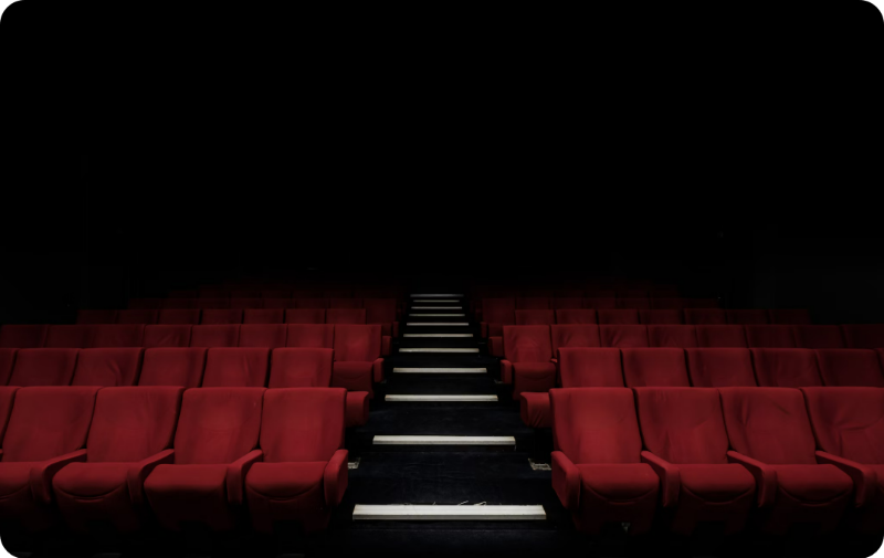 2. 외국어 자막 영화는 스크린 ‘정중앙’보다 살짝 ‘옆자리’가 편합니다