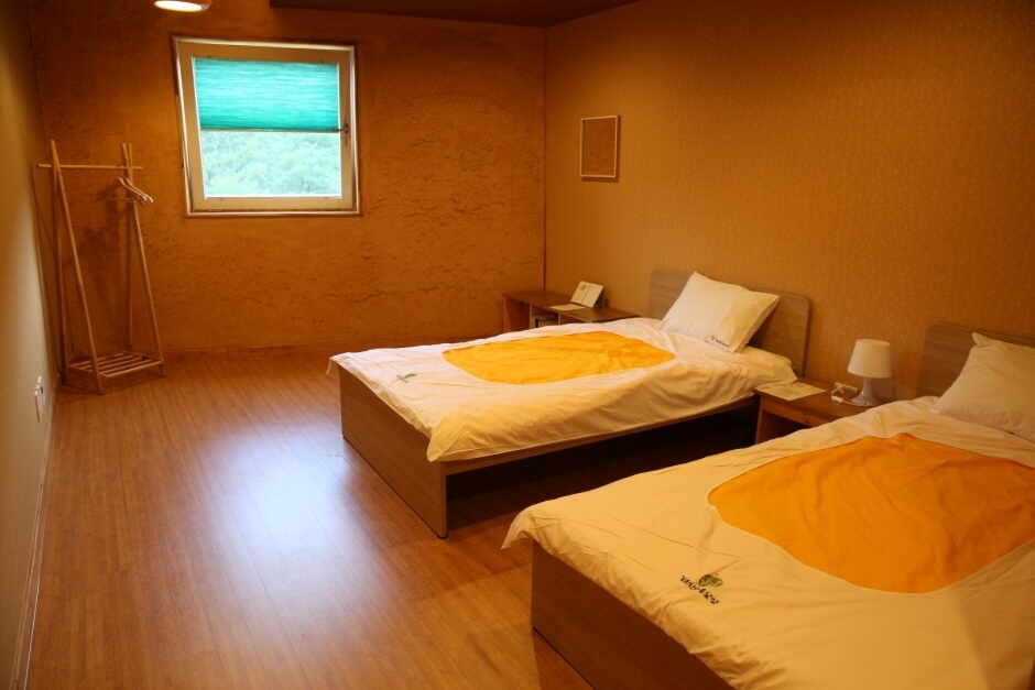 디톡스 여행 추천지_영주 국립산림치유원&amp;#44; 충주 깊은산속 옹달샘&amp;#44; 정선 파크로쉬&amp;#44; 홍천 힐리언스 선마을