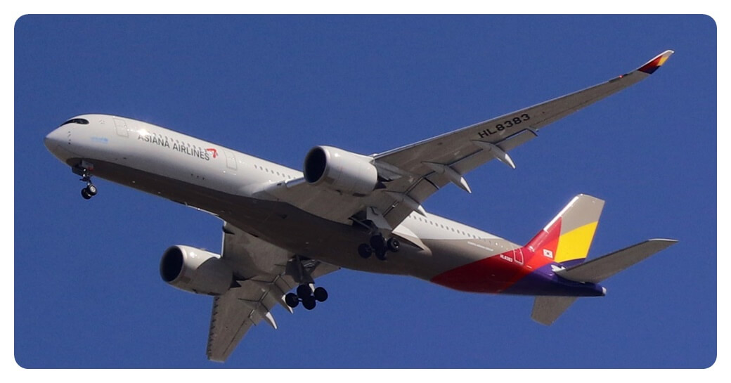 아시아나항공-에어버스-A350-900-비행기-푸른-하늘-비행중