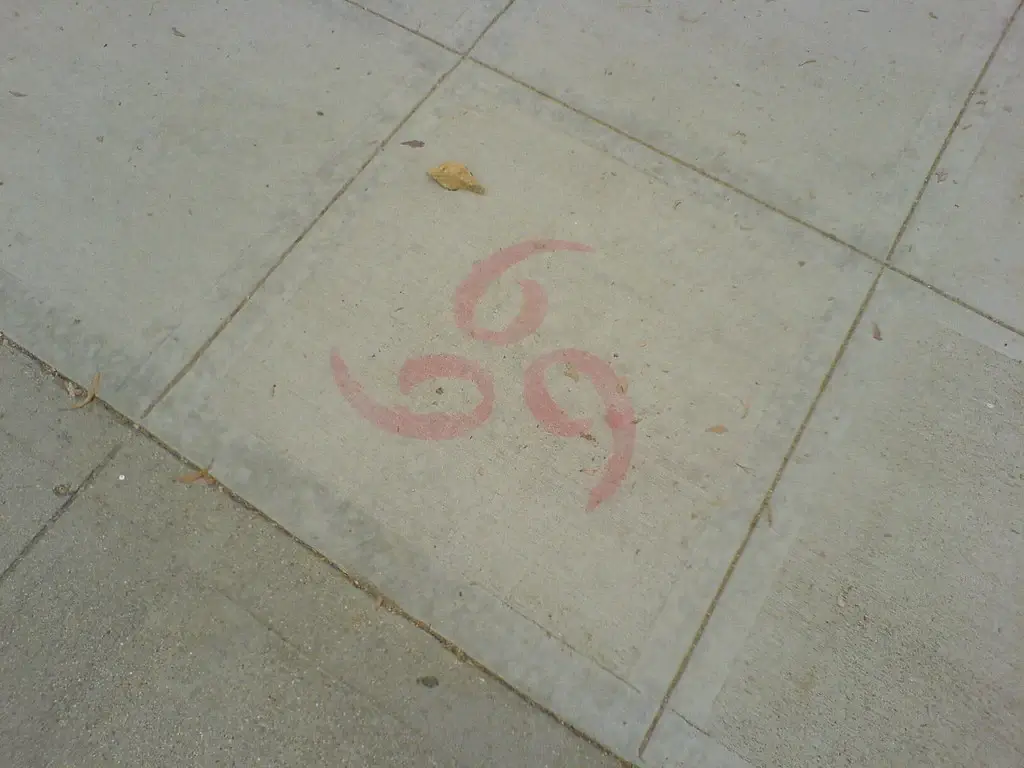 오멘-저주의-시작-해석-666-뜻