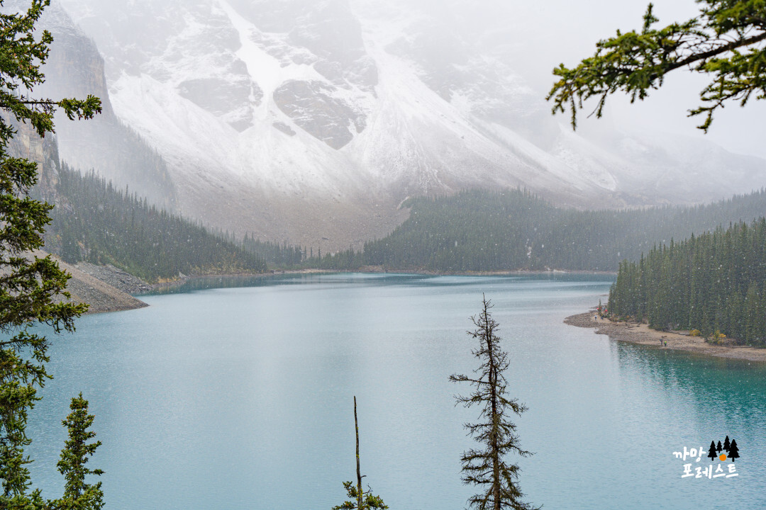 캐나다 모레인 호수 풍경