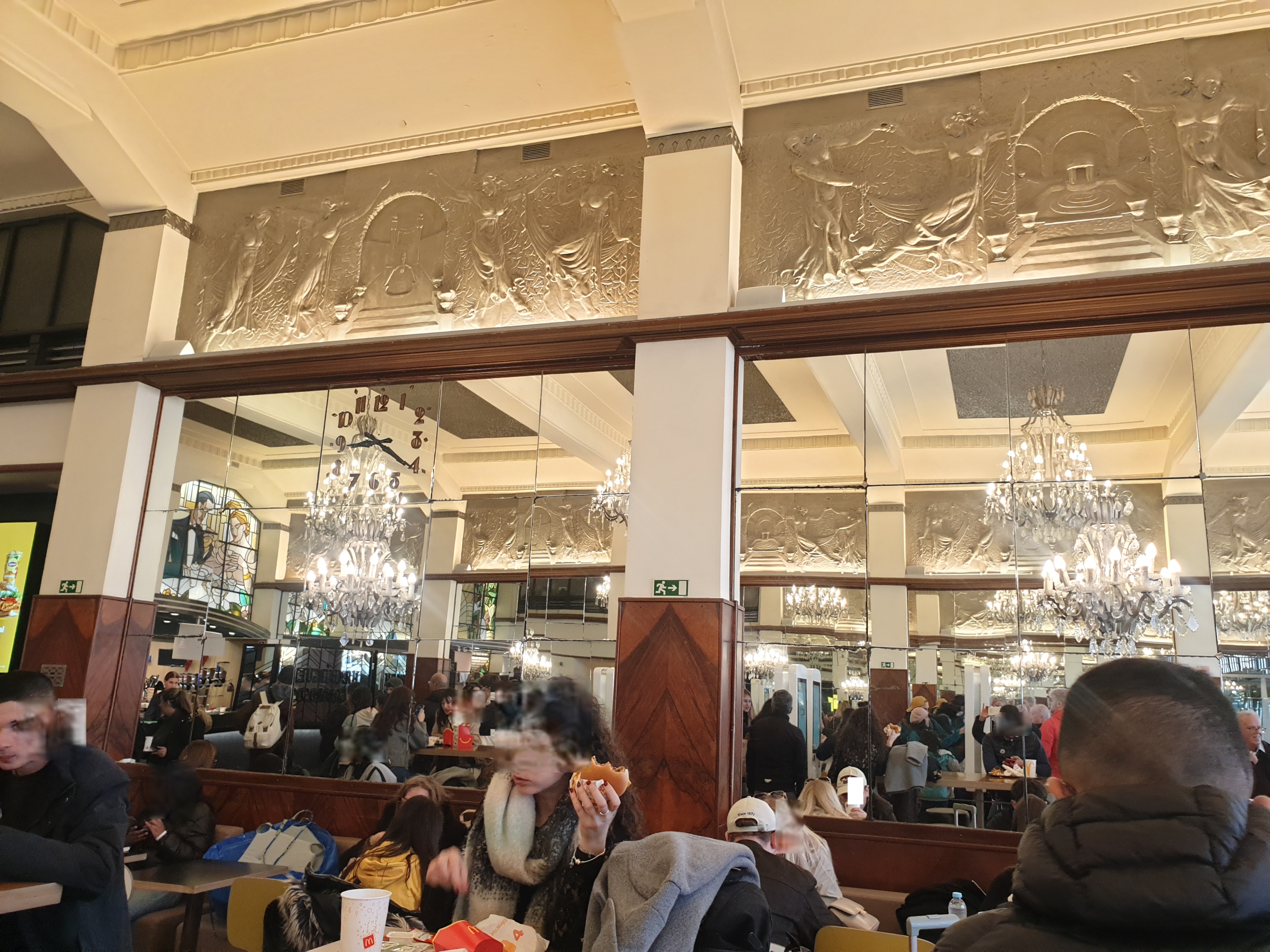 포루투 맥도널드 안