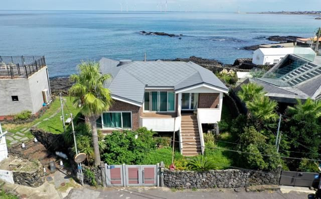 문다혜 제주도 별장 숙박업 논란